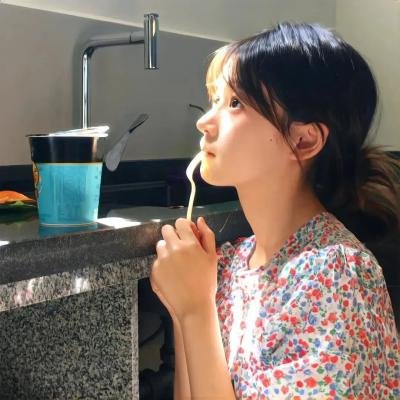 蜂蜜与四叶草